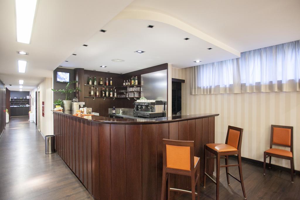 Hotel 2C Legnano Esterno foto