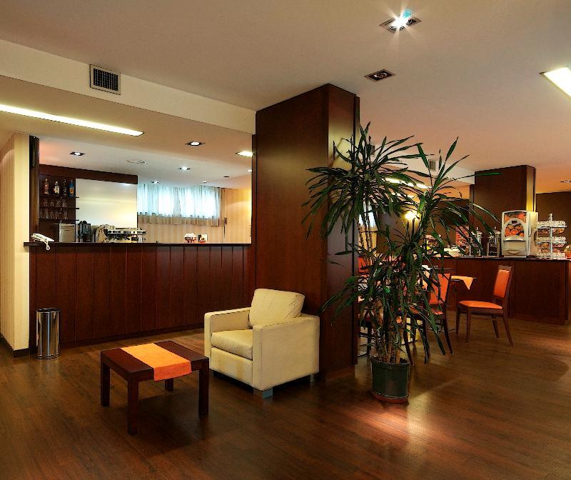 Hotel 2C Legnano Esterno foto