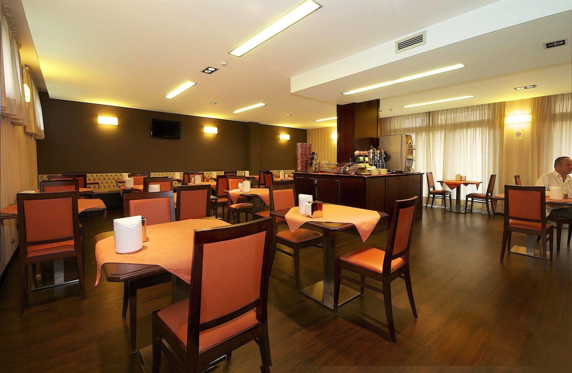 Hotel 2C Legnano Esterno foto