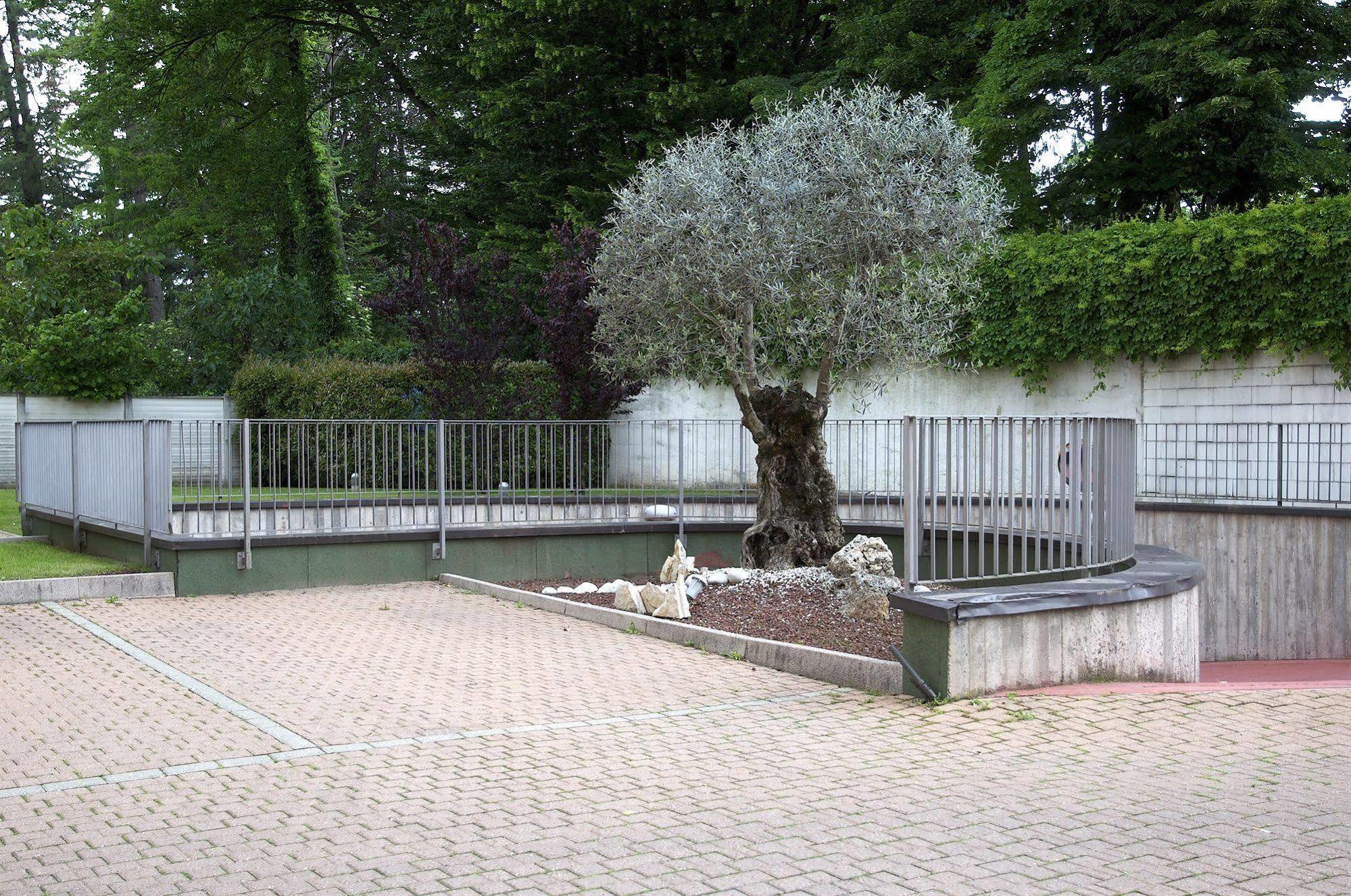 Hotel 2C Legnano Esterno foto